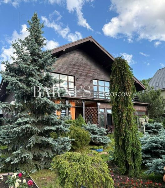 2-этажный коттедж 500 м² с отделкой