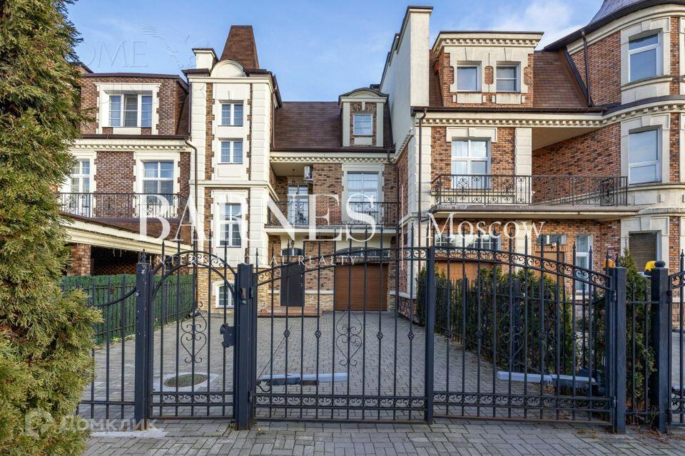 2-этажный таунхаус 320 м² с отделкой