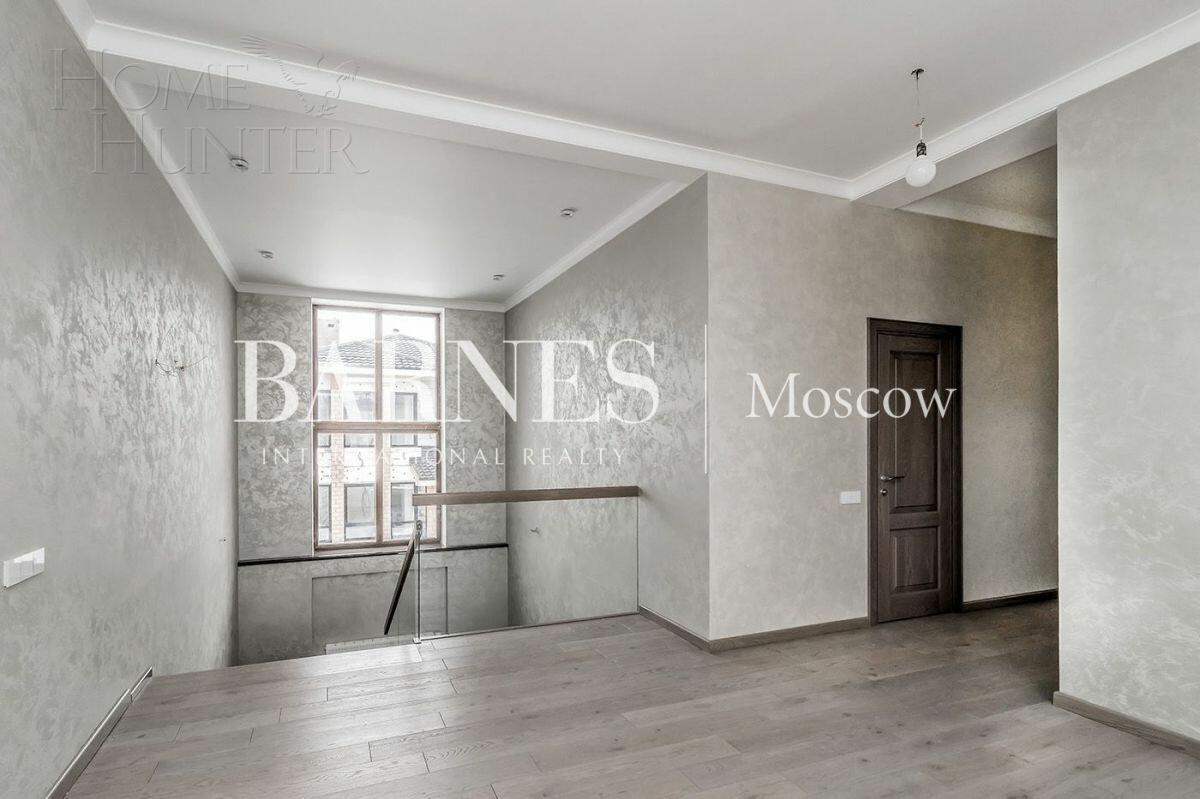 2-этажный коттедж 300 м² с отделкой