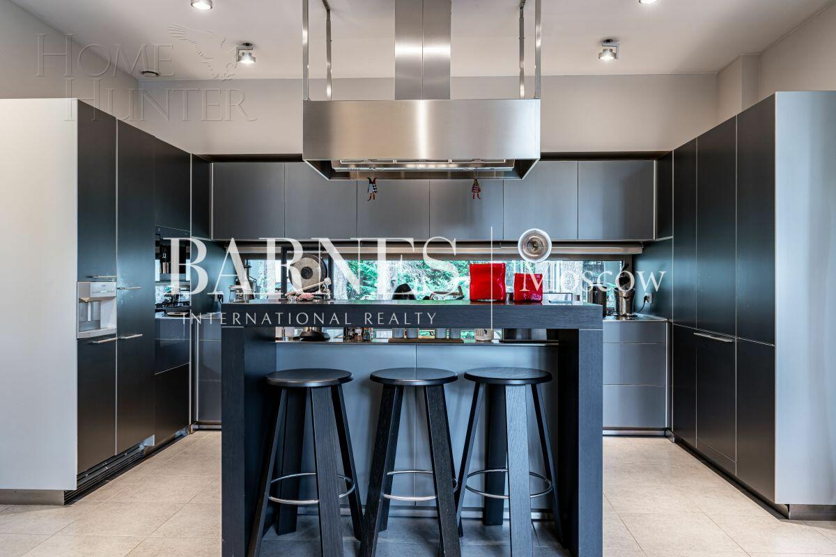 2-этажный коттедж 1 622 м² с отделкой