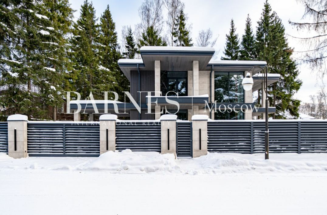 2-этажный коттедж 280 м² без отделки