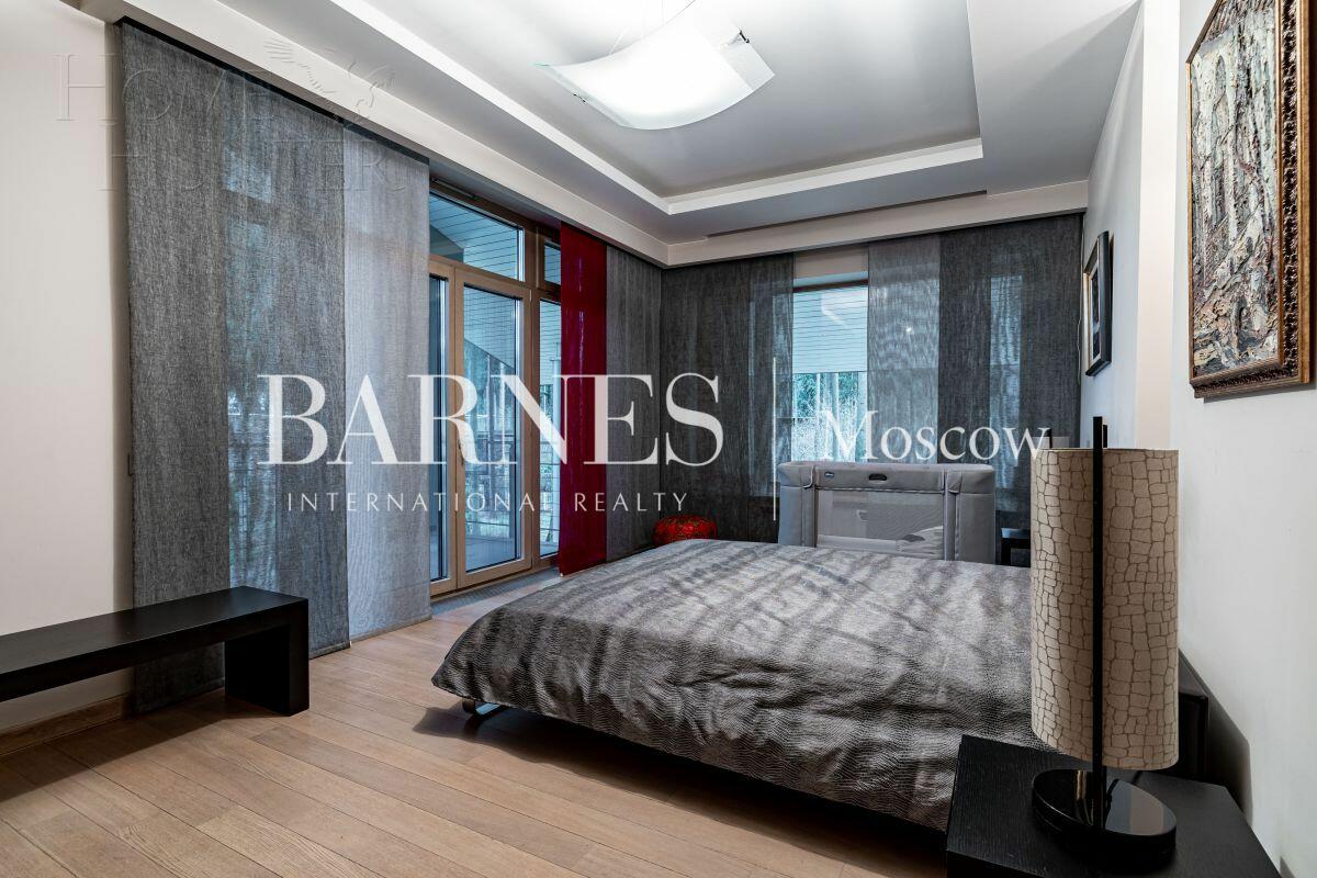 2-этажный коттедж 1 622 м² с отделкой