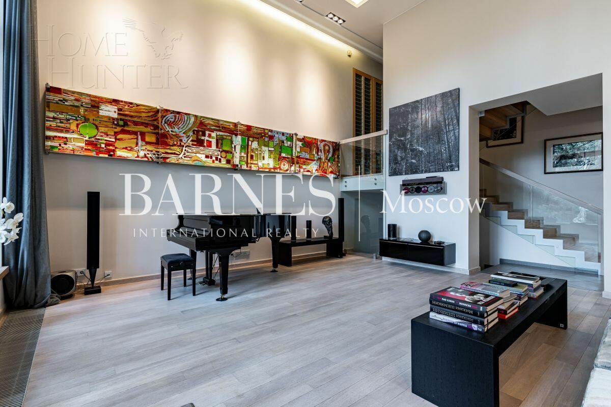 2-этажный коттедж 1 622 м² с отделкой