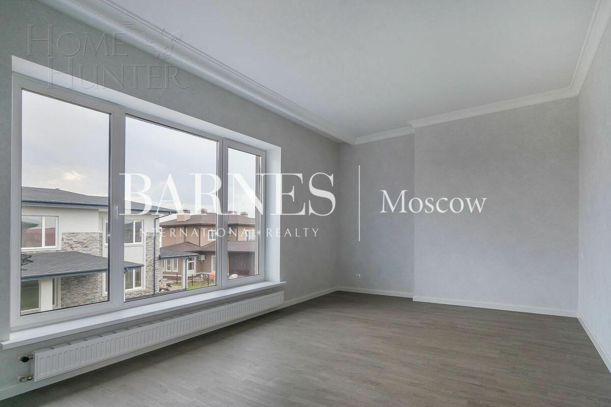 2-этажный коттедж 307 м² с отделкой