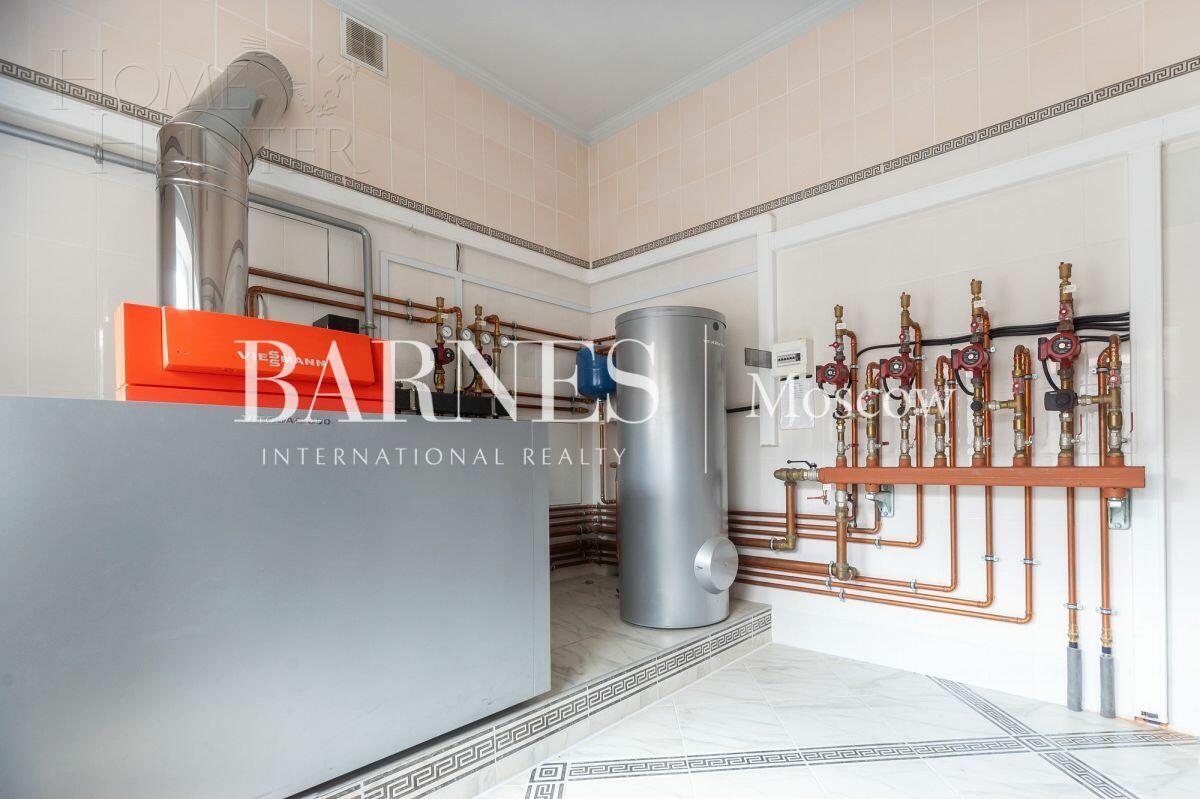 3-этажный коттедж 1 162 м² с отделкой