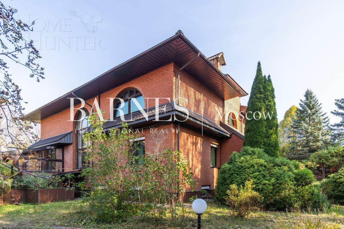 2-этажный коттедж 600 м² без отделки