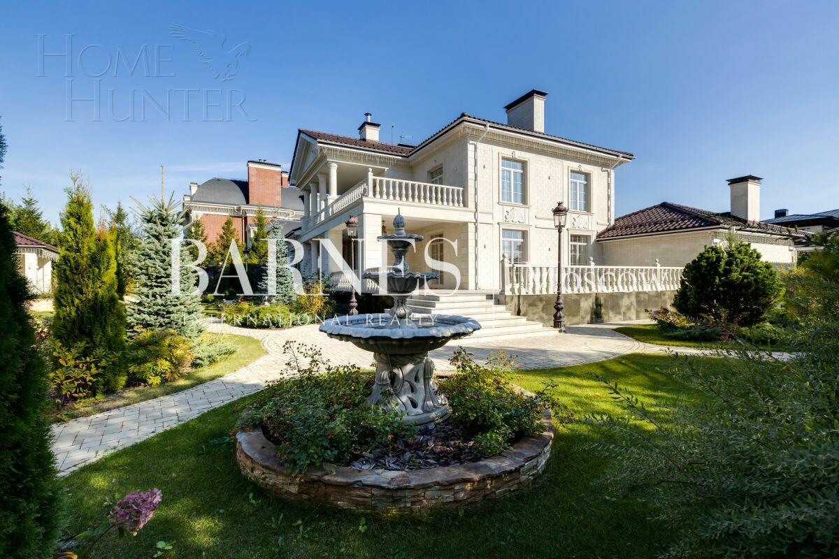 2-этажный коттедж 510 м² с отделкой