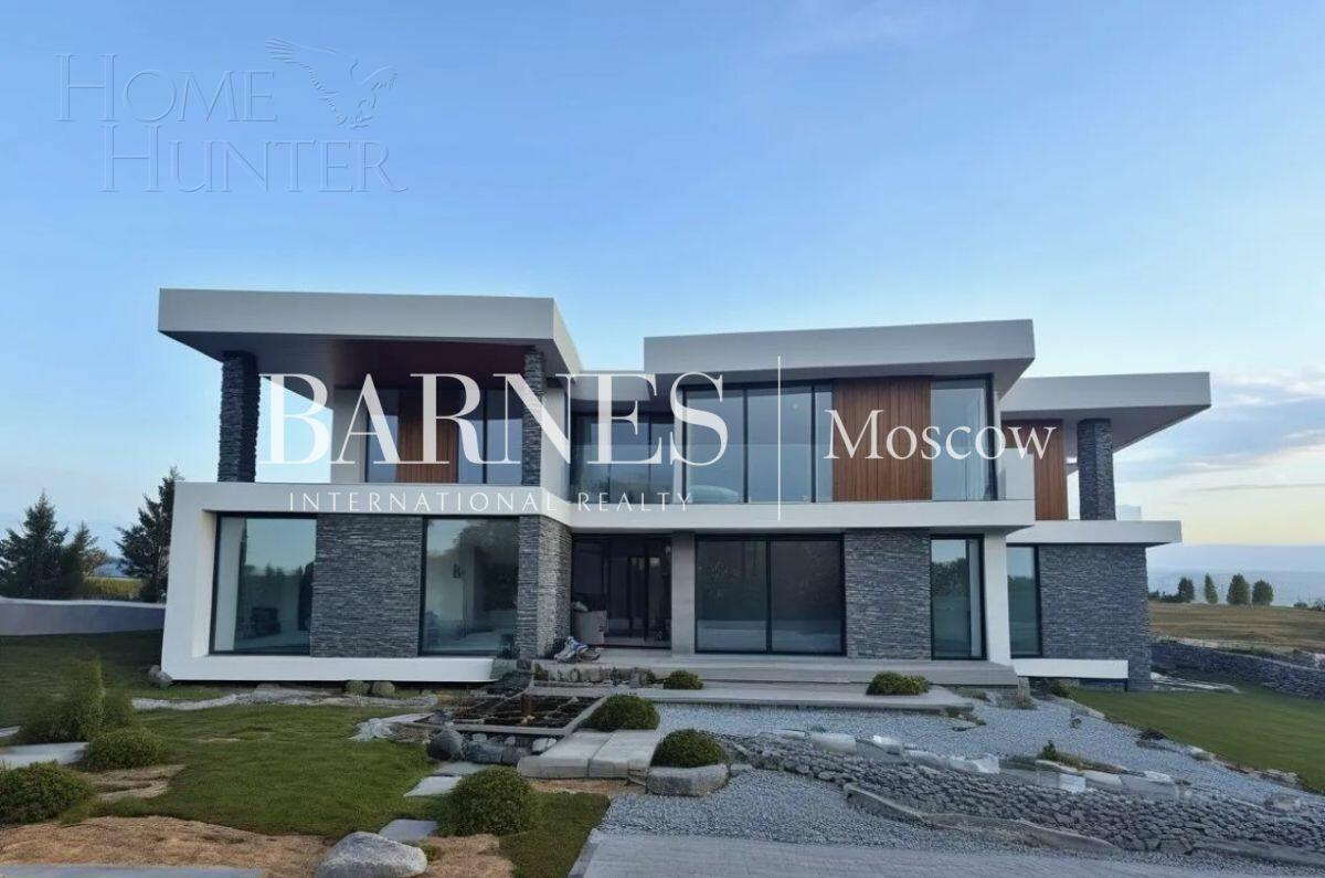 2-этажный коттедж 750 м² без отделки