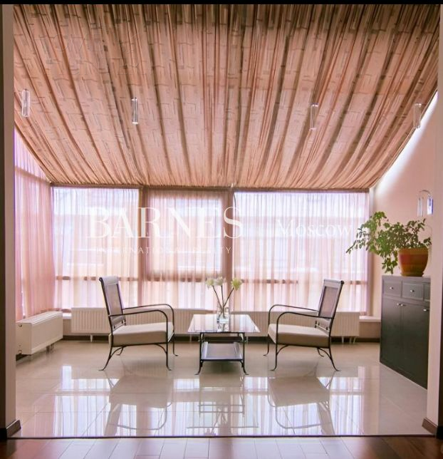 2-этажный таунхаус 280 м² с отделкой