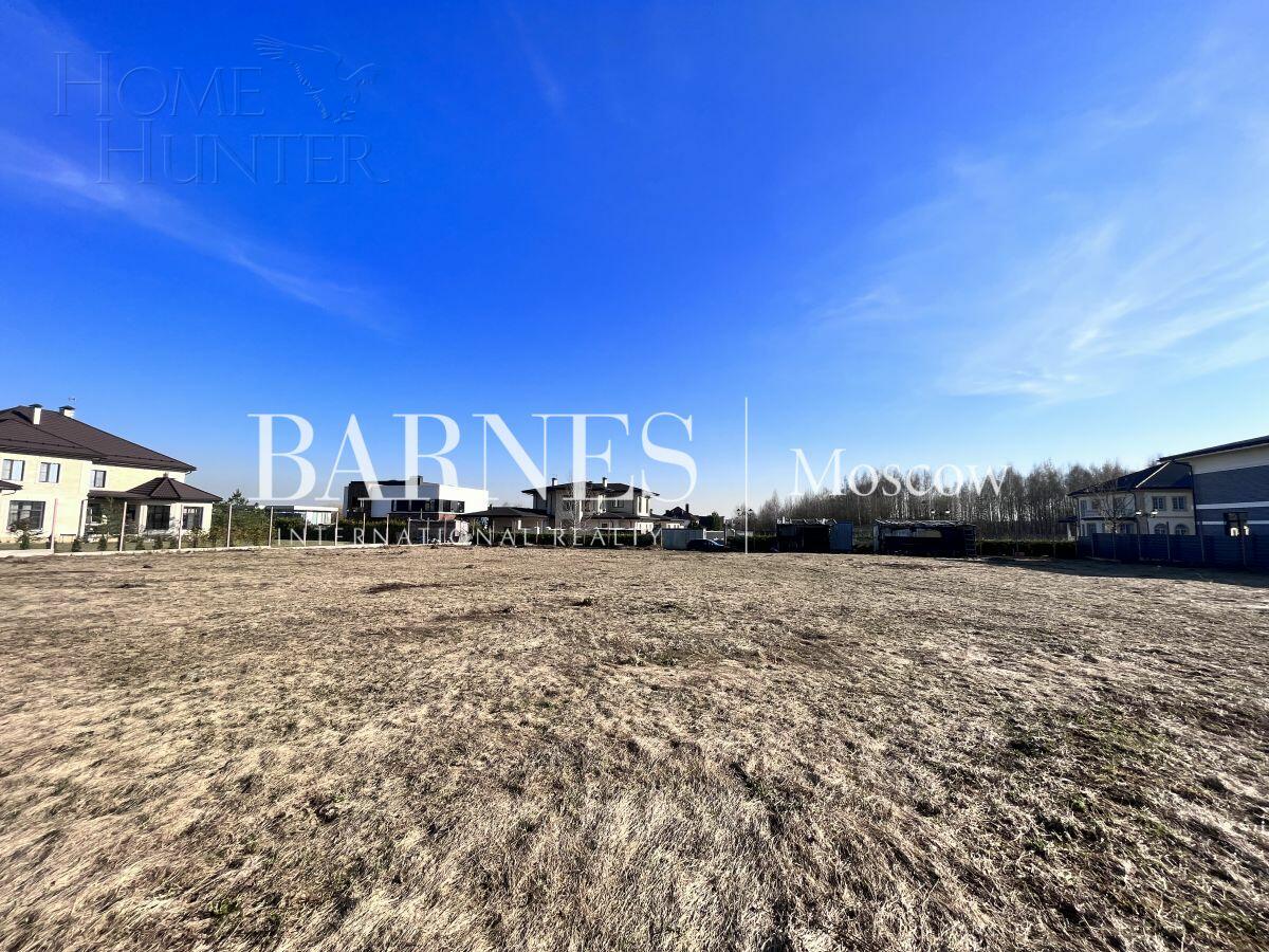 Участок 24.5 сот. в охраняемом поселке