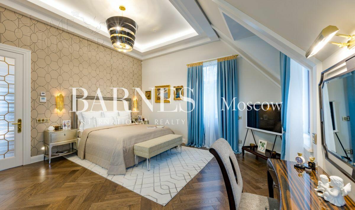 2-этажный коттедж 424 м² с отделкой