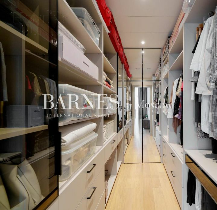 4-этажный таунхаус 278 м² с отделкой