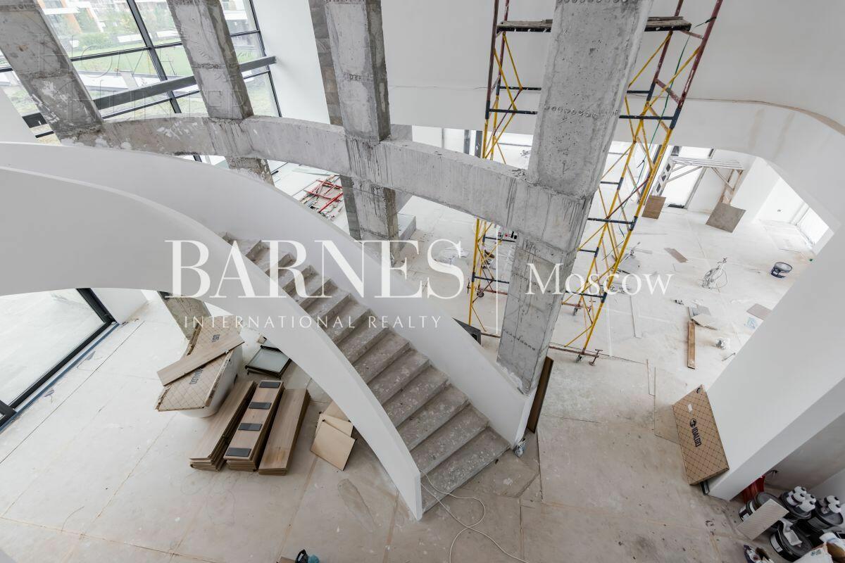 2-этажный коттедж 750 м² без отделки