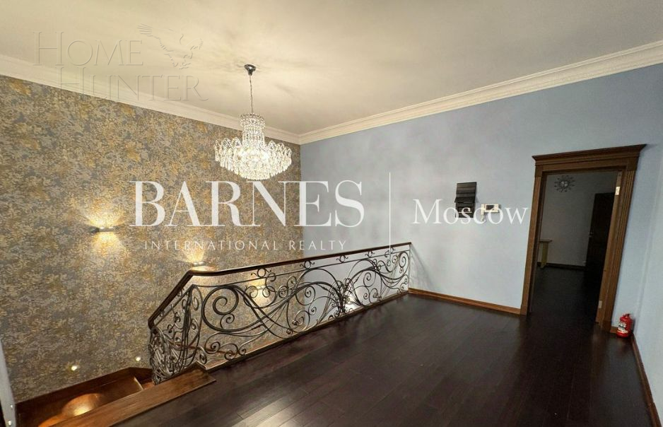 2-этажный коттедж 500 м² с отделкой