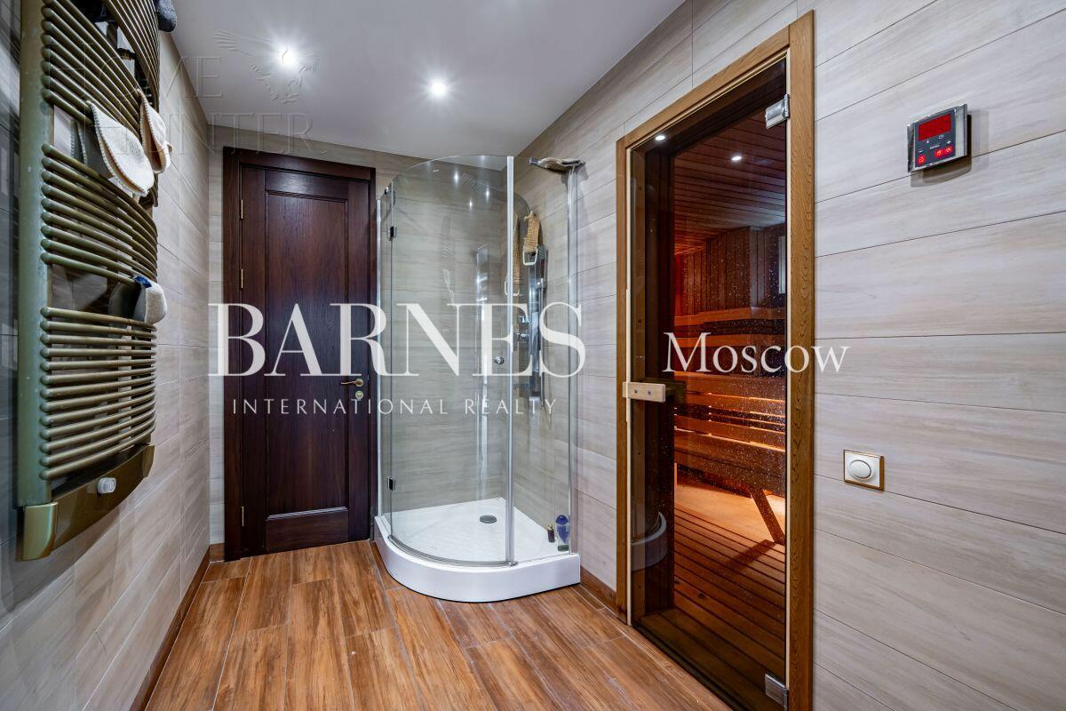 2-этажный коттедж 550 м² с отделкой