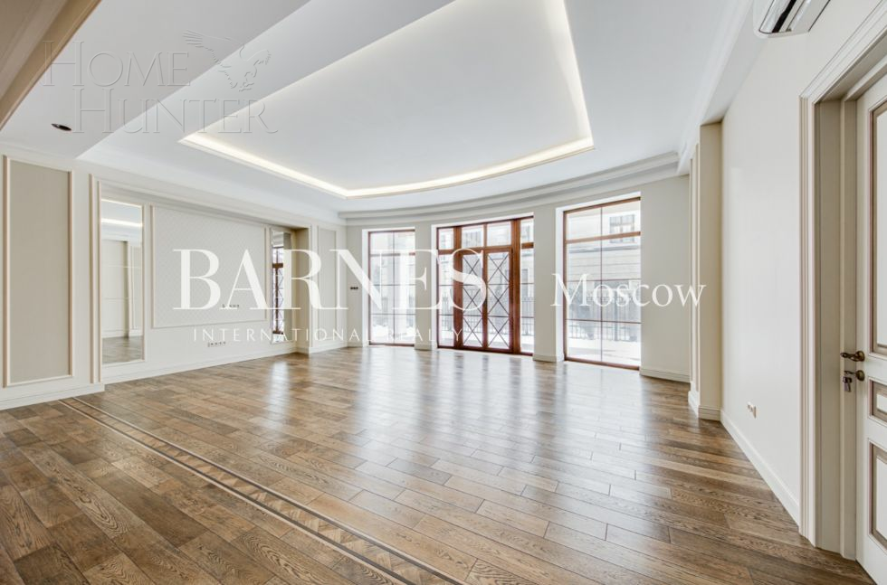 2-этажный коттедж 1 070 м² с отделкой