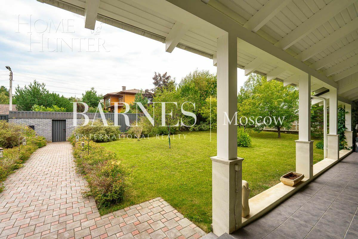 2-этажный коттедж 1 150 м² с отделкой