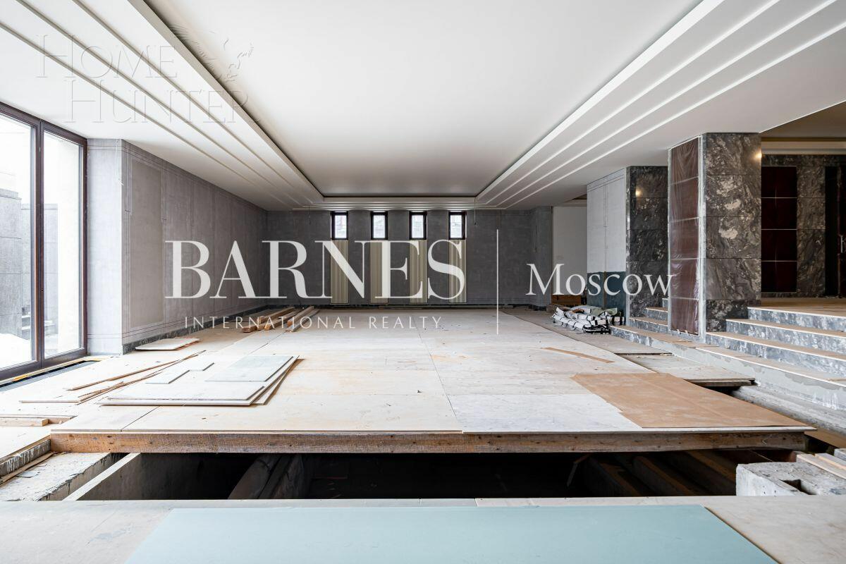 2-этажный коттедж 1 244 м² с отделкой