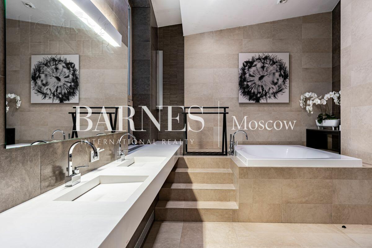 2-этажный коттедж 1 622 м² с отделкой