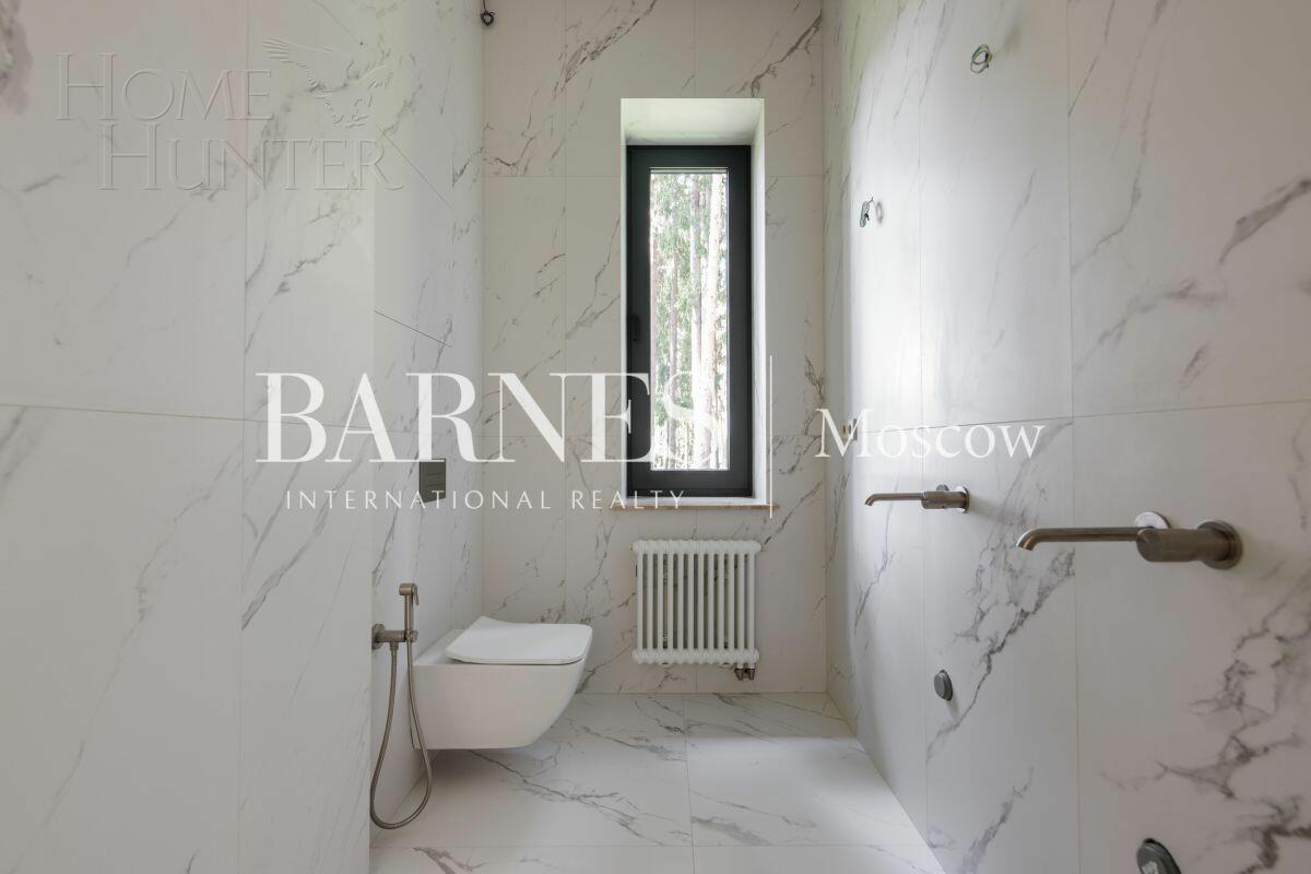 3-этажный коттедж 380 м² с отделкой