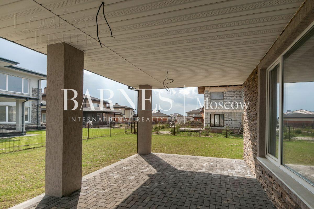 2-этажный коттедж 307 м² с отделкой