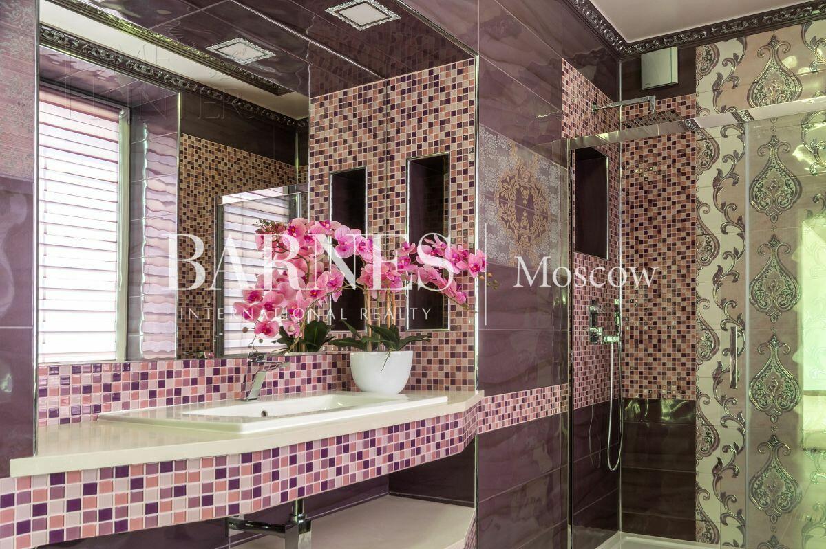 3-этажный коттедж 1 162 м² с отделкой