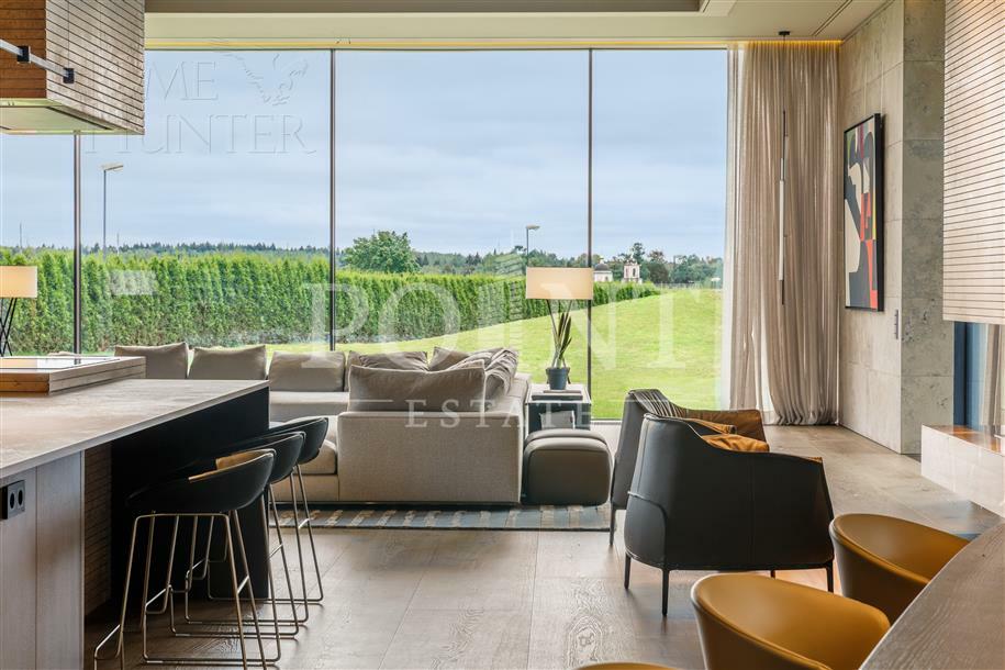 2-этажный коттедж 2 100 м² с отделкой