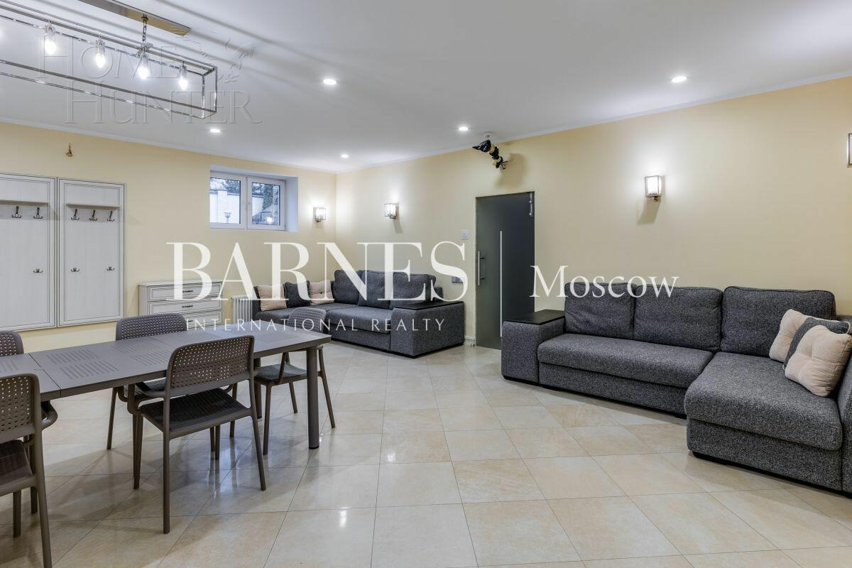 2-этажный коттедж 1 087 м² с отделкой