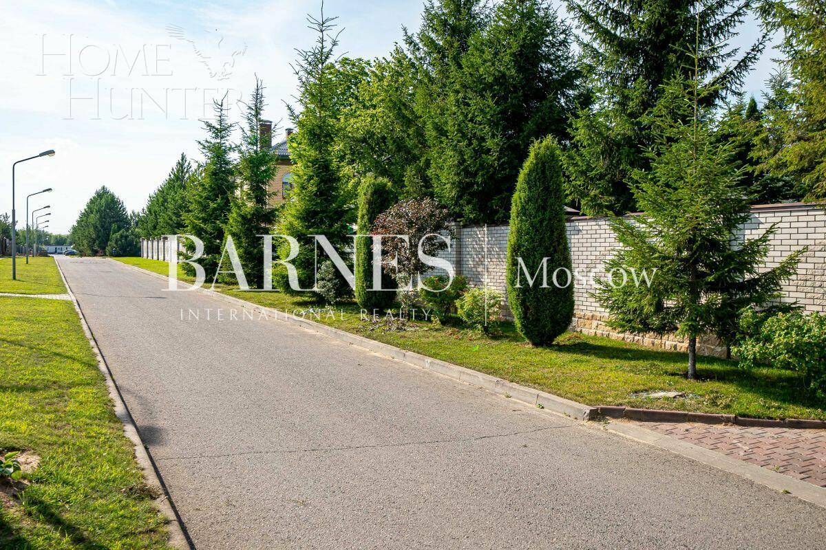 2-этажный коттедж 250 м² с отделкой