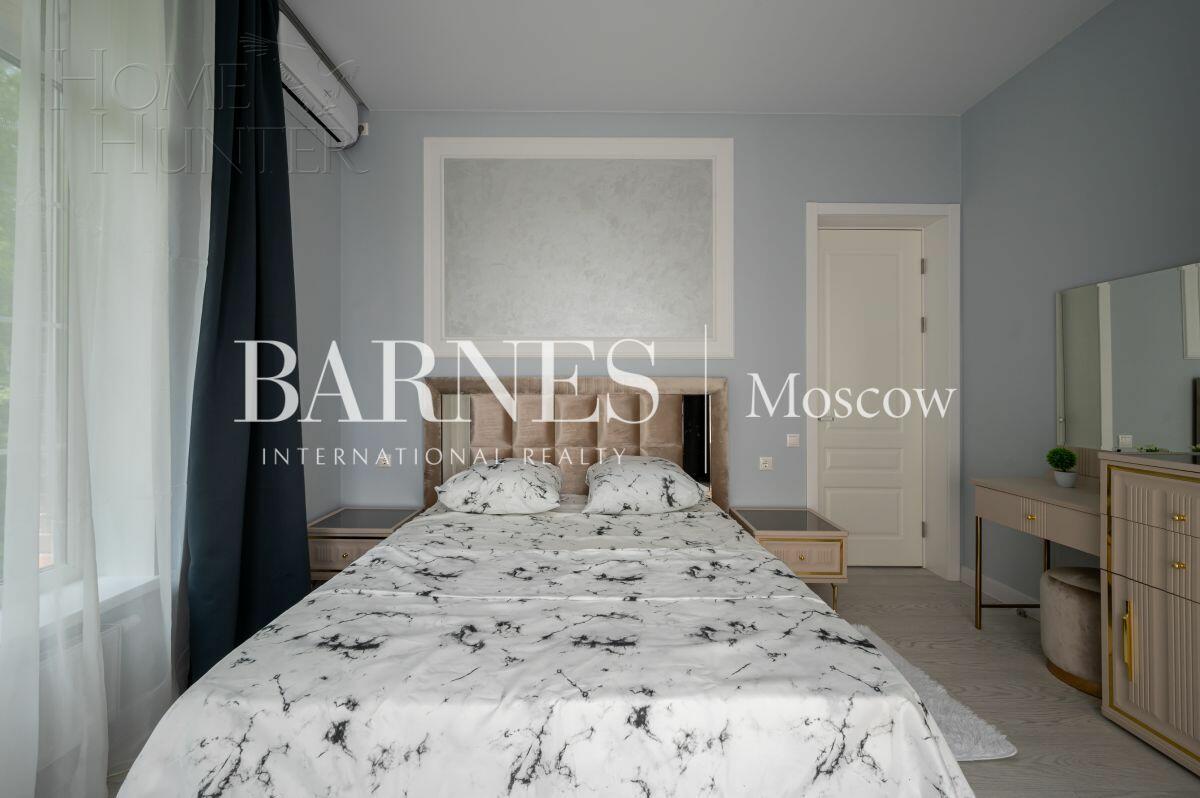 2-этажный коттедж 220 м² с отделкой