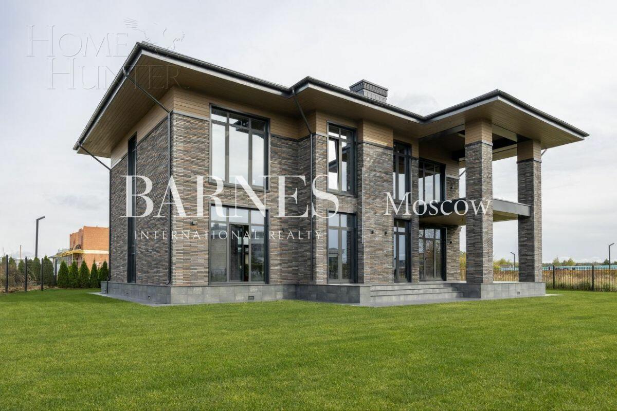 2-этажный коттедж 460 м² без отделки