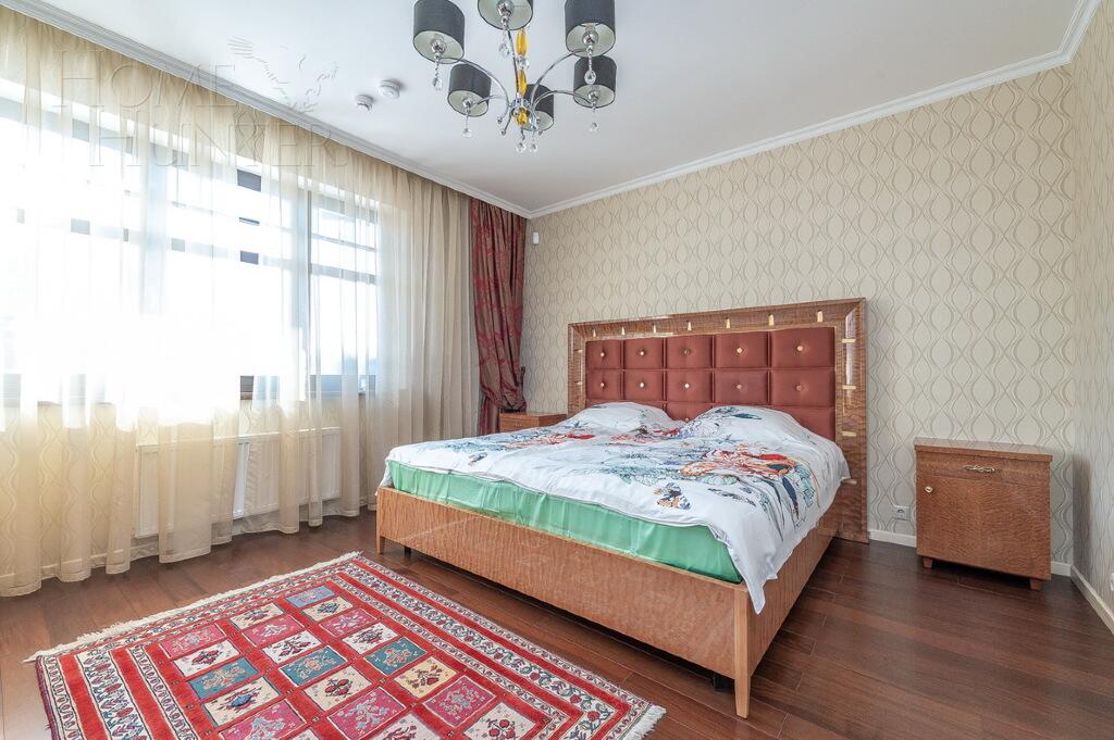 2-этажный коттедж 528 м² с отделкой