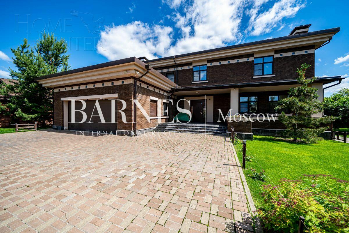 2-этажный коттедж 550 м² с отделкой