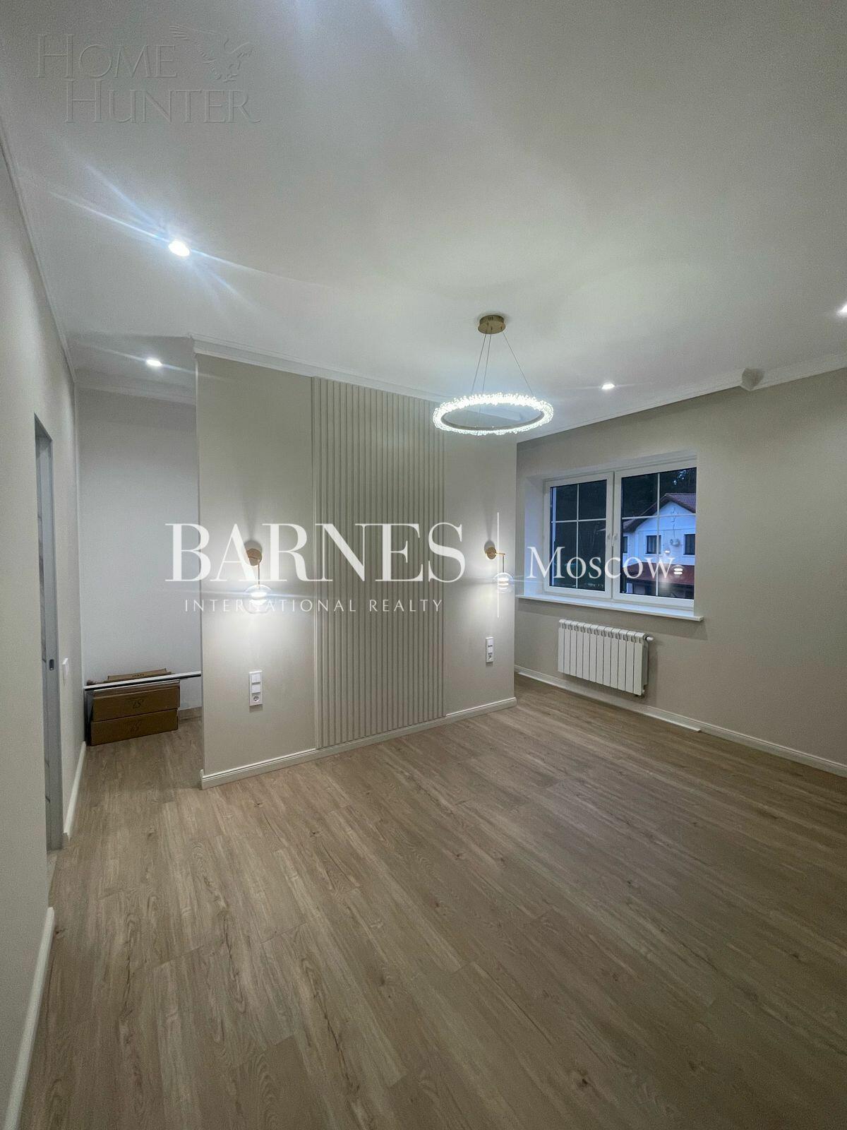 2-этажный таунхаус 220 м² с отделкой