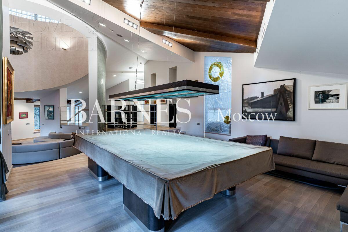 2-этажный коттедж 1 622 м² с отделкой