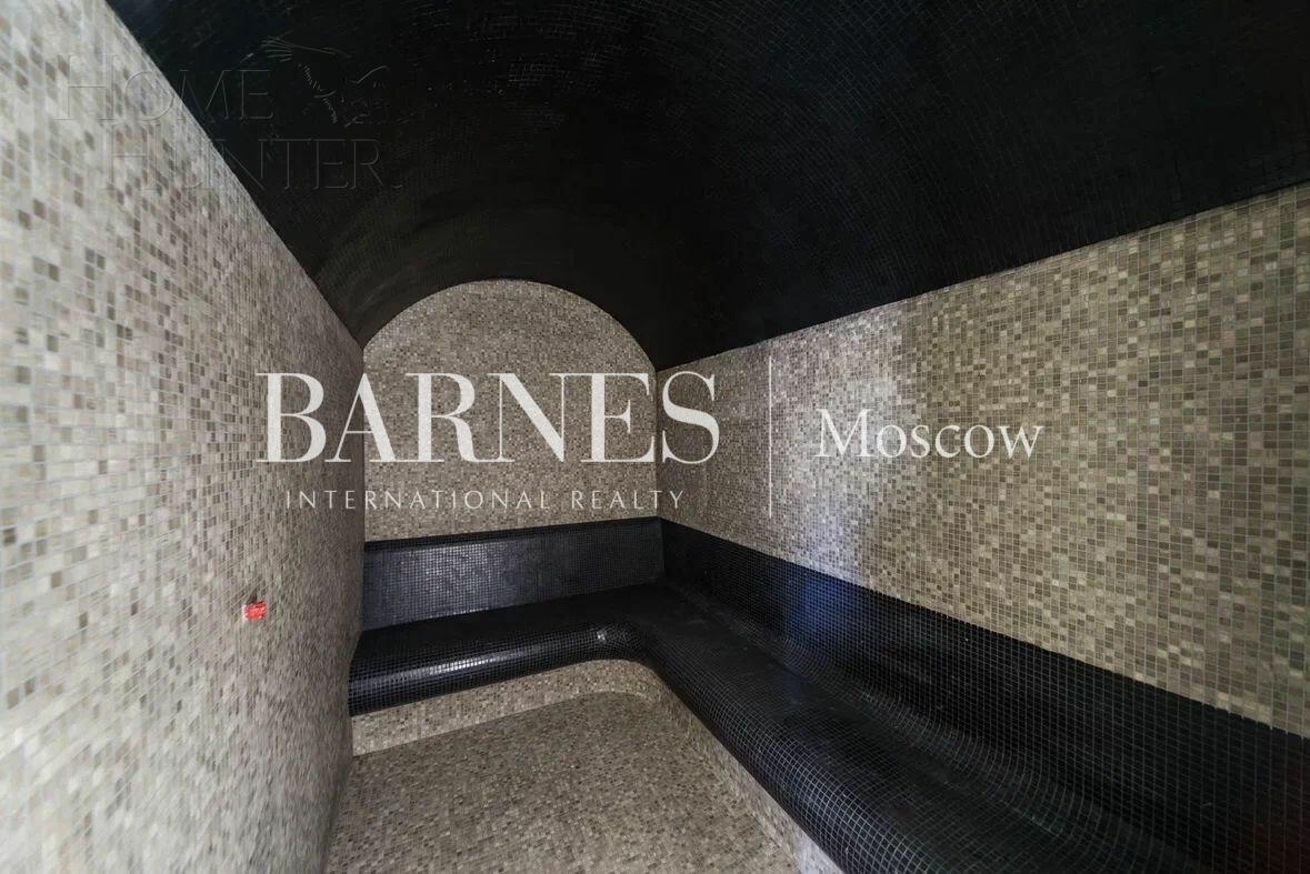 2-этажный коттедж 500 м² с отделкой