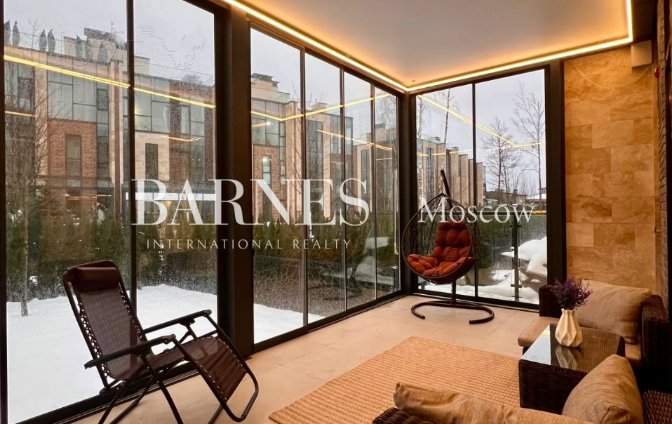 3-этажный таунхаус 287 м² с отделкой