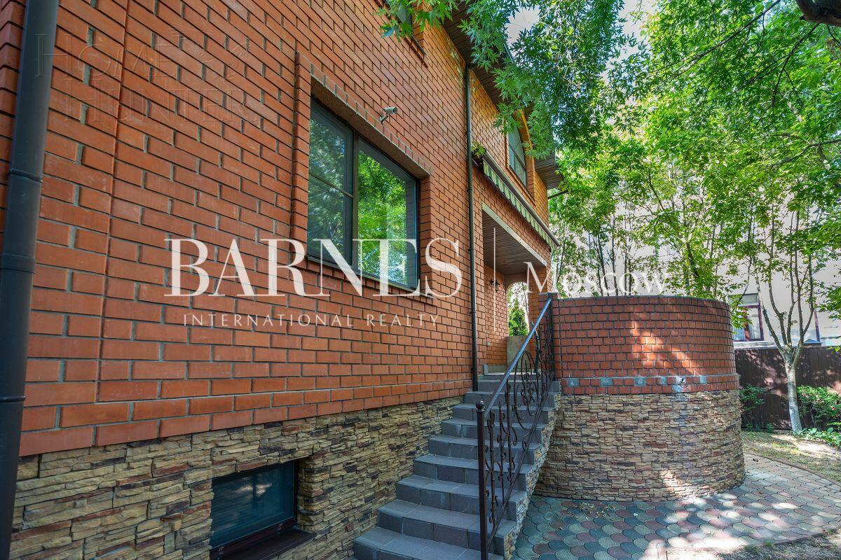 2-этажный коттедж 312 м² с отделкой