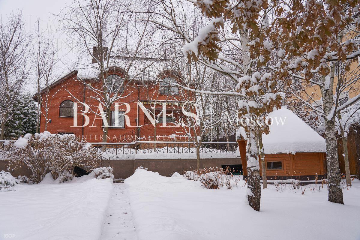 2-этажный коттедж 312 м² с отделкой