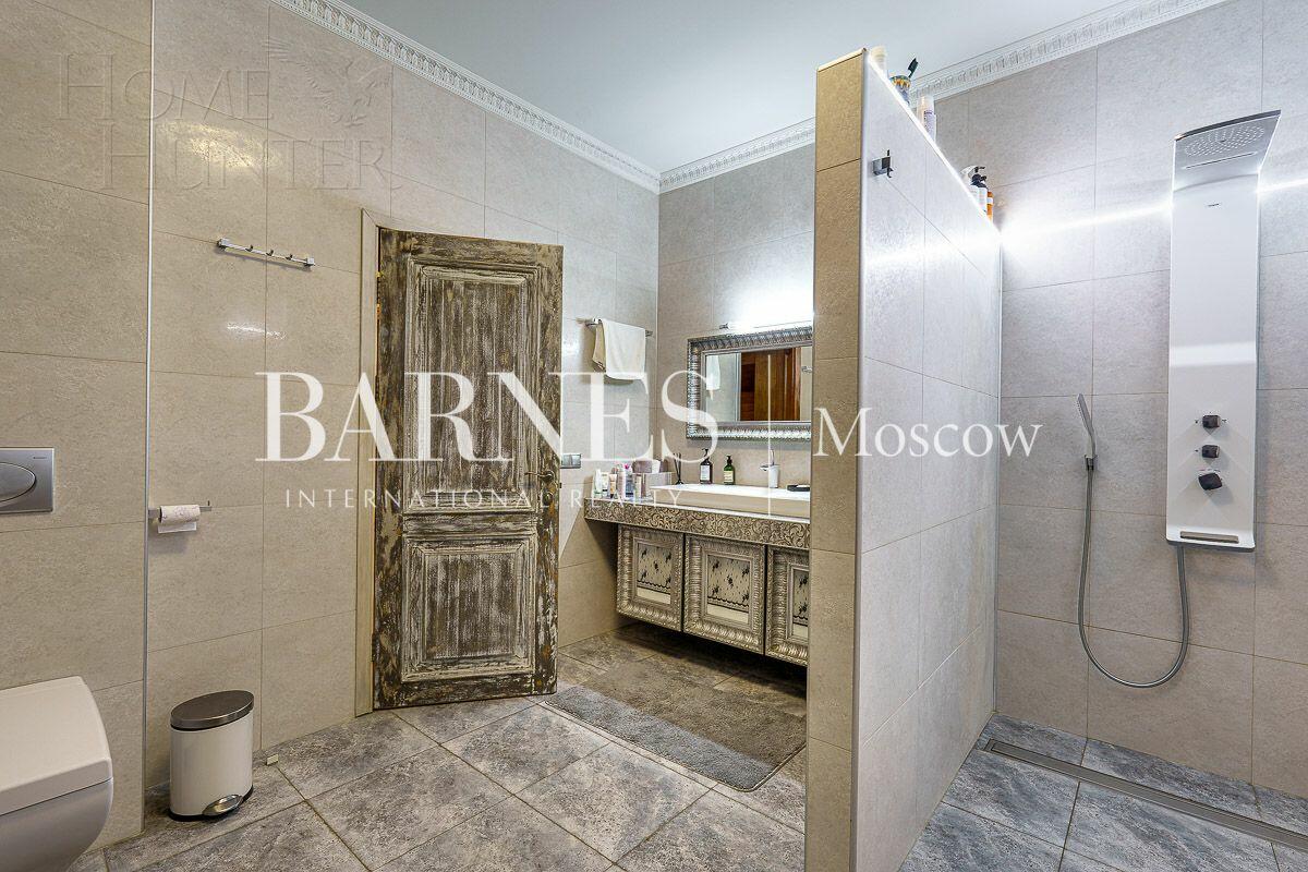 2-этажный коттедж 1 150 м² с отделкой