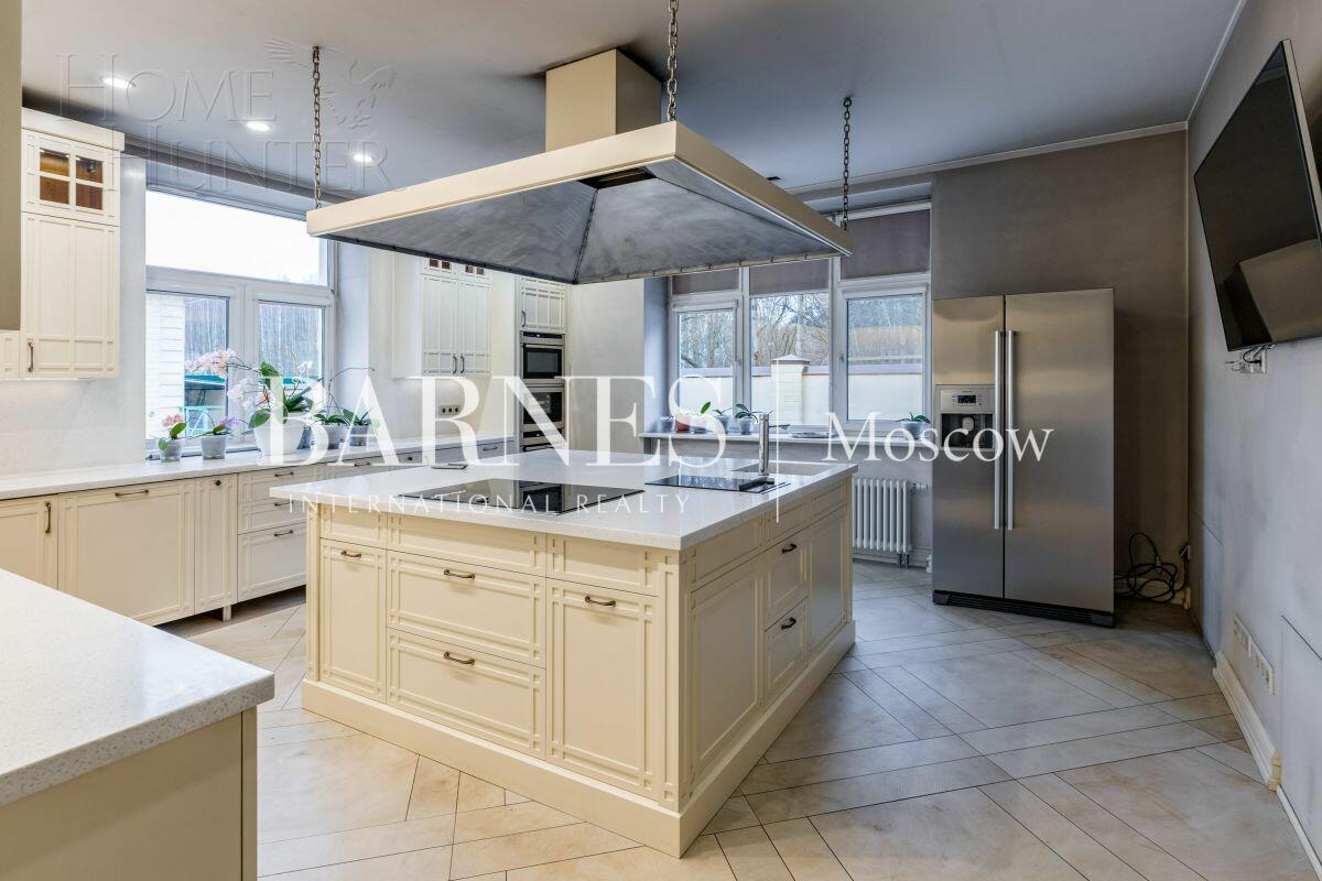 2-этажный коттедж 1 087 м² с отделкой