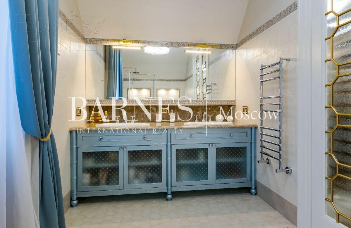 2-этажный коттедж 424 м² с отделкой