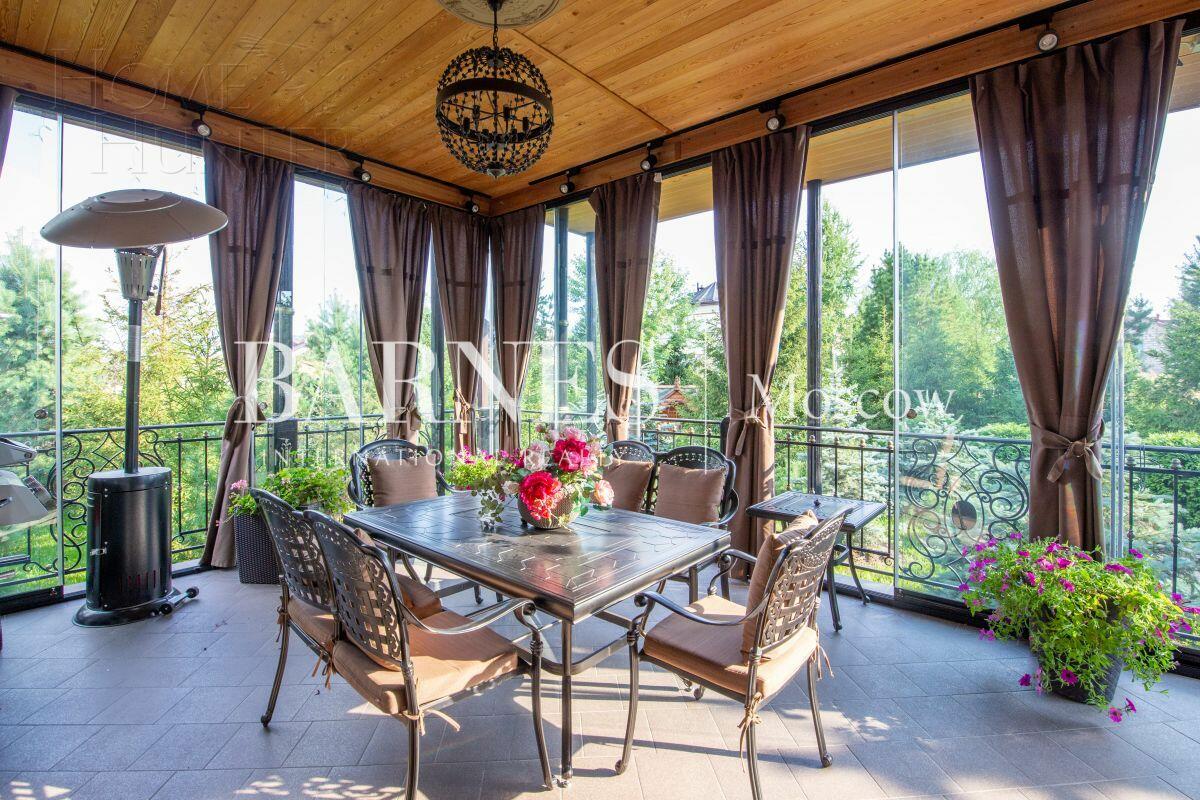 2-этажный коттедж 385 м² с отделкой