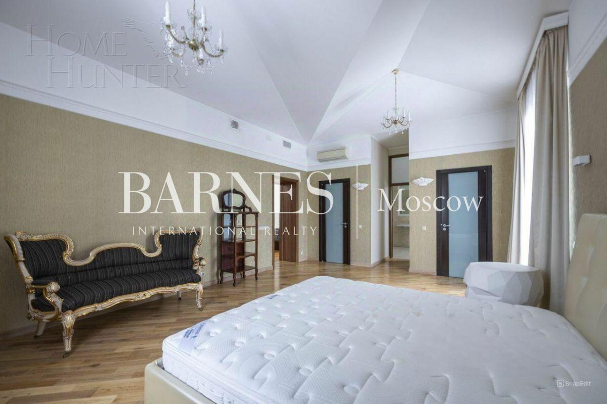 3-этажный коттедж 980 м² с отделкой