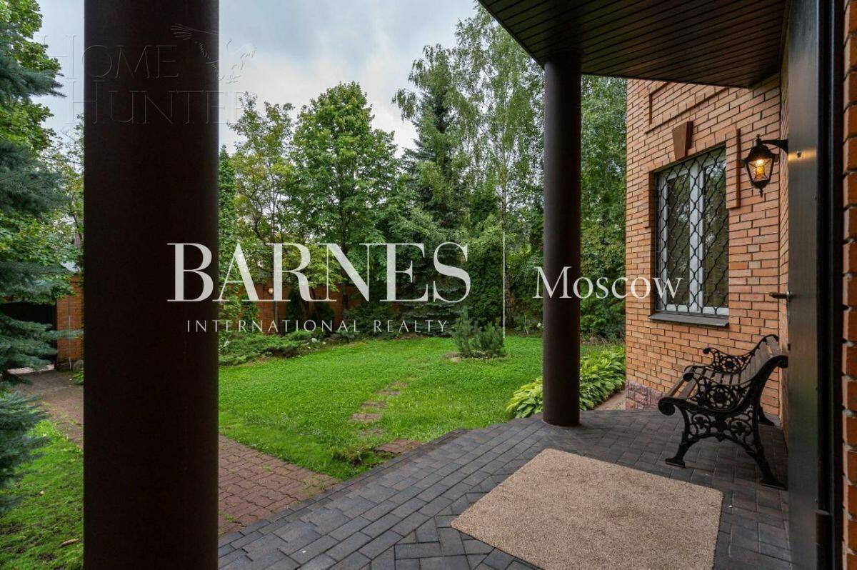 2-этажный коттедж 370 м² с отделкой