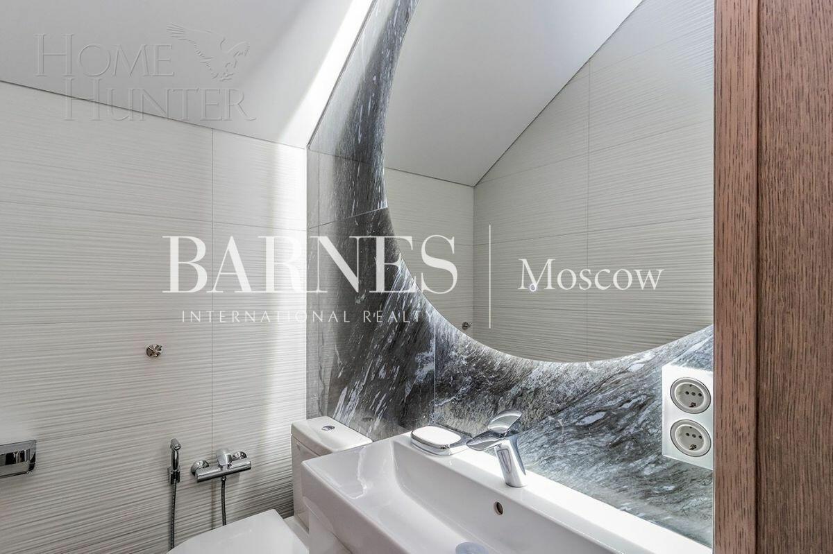 2-этажный коттедж 300 м² с отделкой