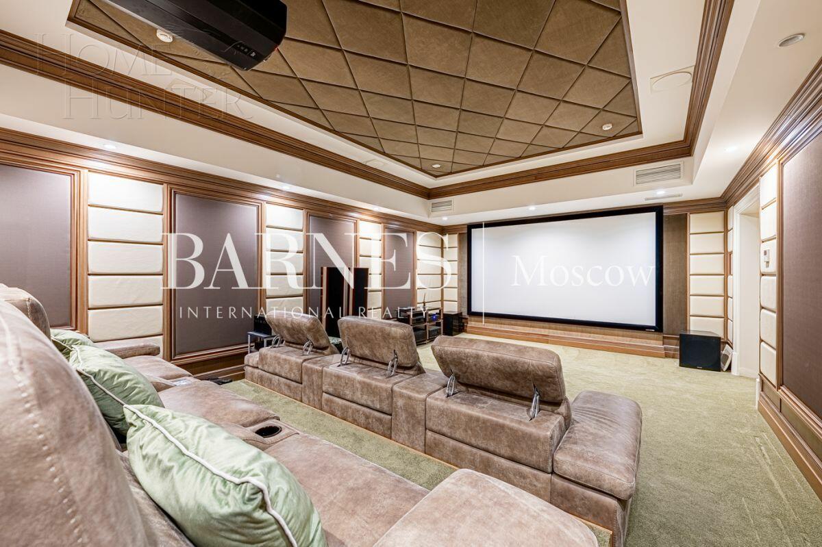 2-этажный коттедж 2 400 м² с отделкой