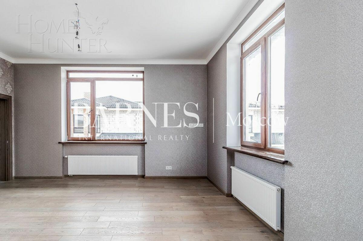 2-этажный коттедж 300 м² с отделкой