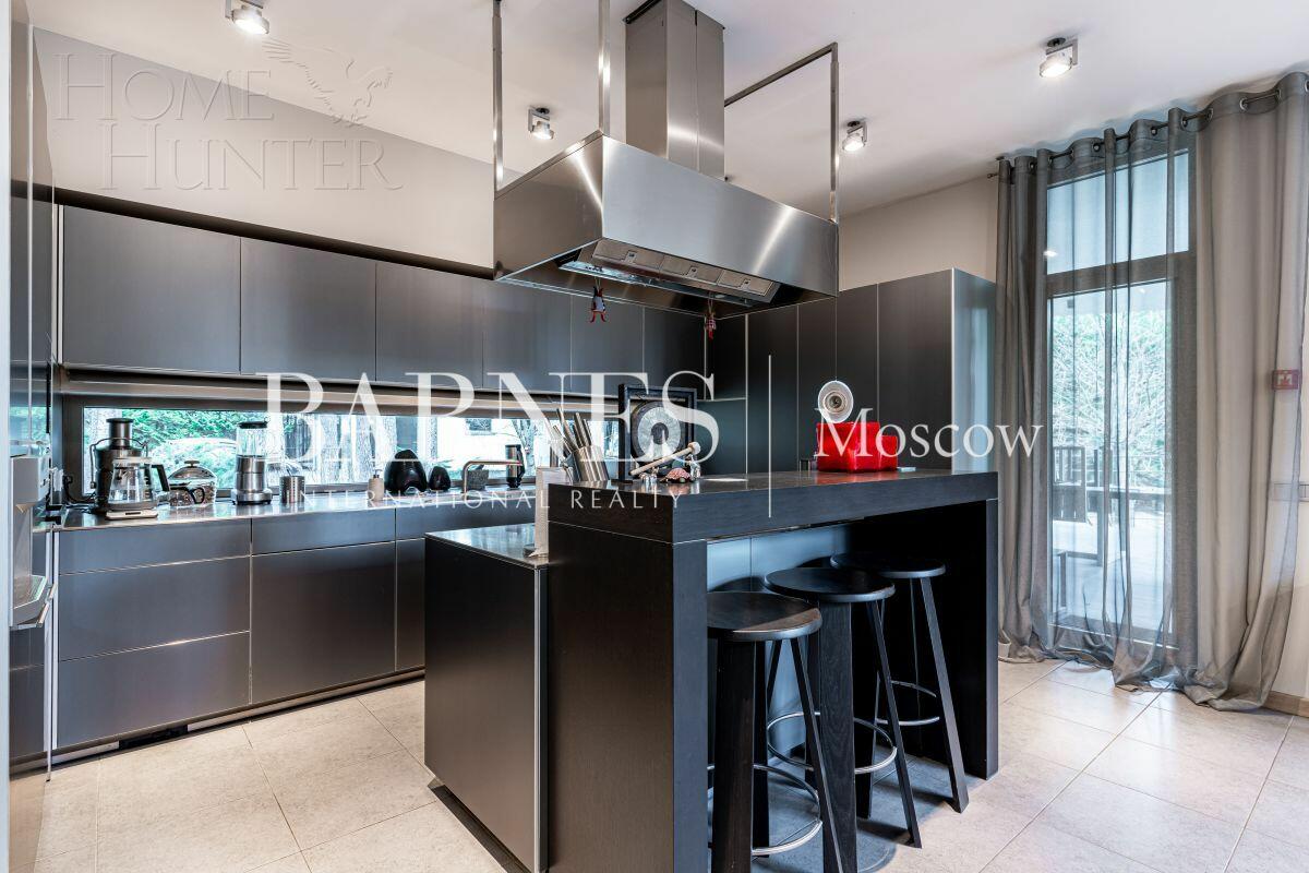 2-этажный коттедж 1 622 м² с отделкой