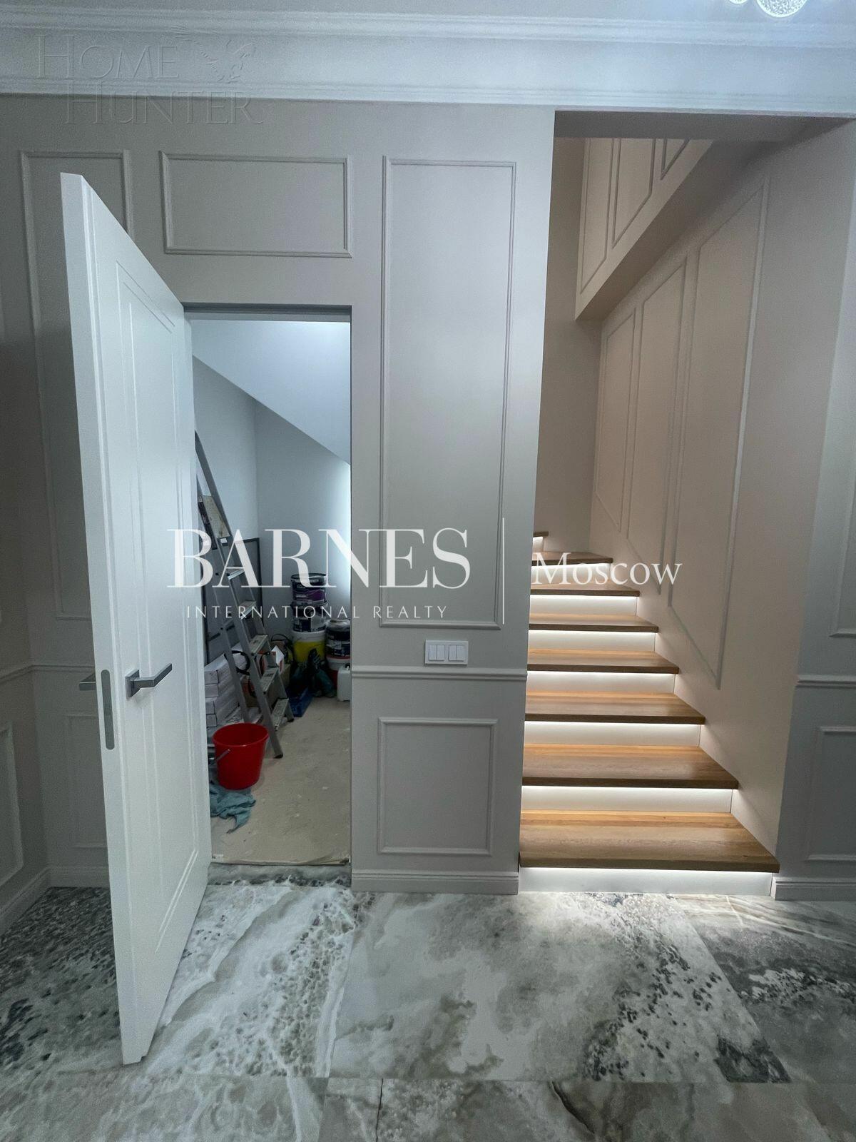 2-этажный таунхаус 220 м² с отделкой